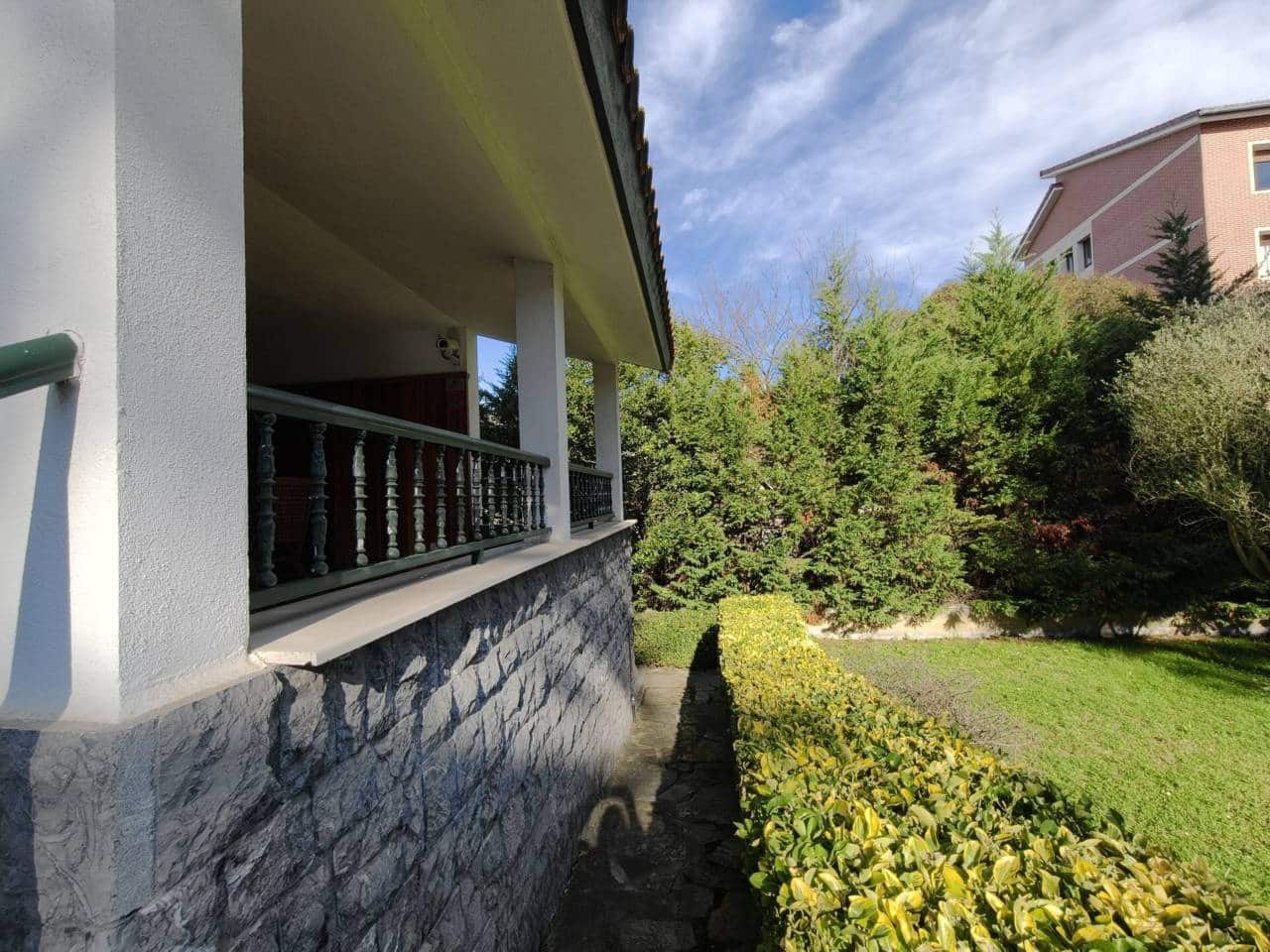 5 bedroom Villa for sale in Leioa with garage - € 1,900,000 (Ref: 9567868)