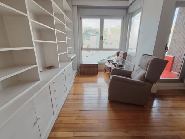 1 quarto Apartamento para venda em Bilbao com garagem - 550 000 € (Ref: 9590504)