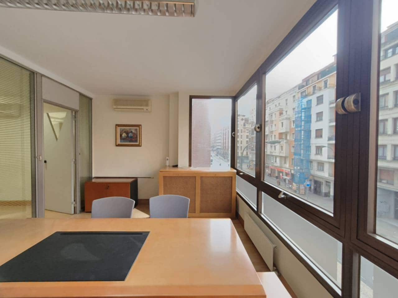 Bureau à vendre à Bilbao - 175 000 € (Ref: 9607097)
