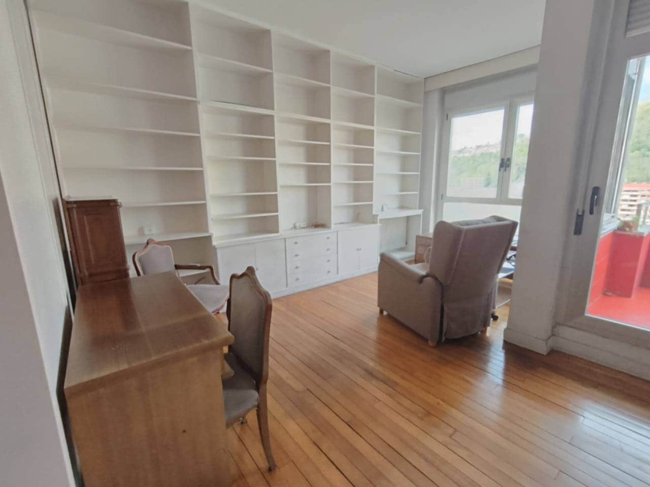 1 quarto Apartamento para venda em Bilbao com garagem - 498 000 € (Ref: 9632927)
