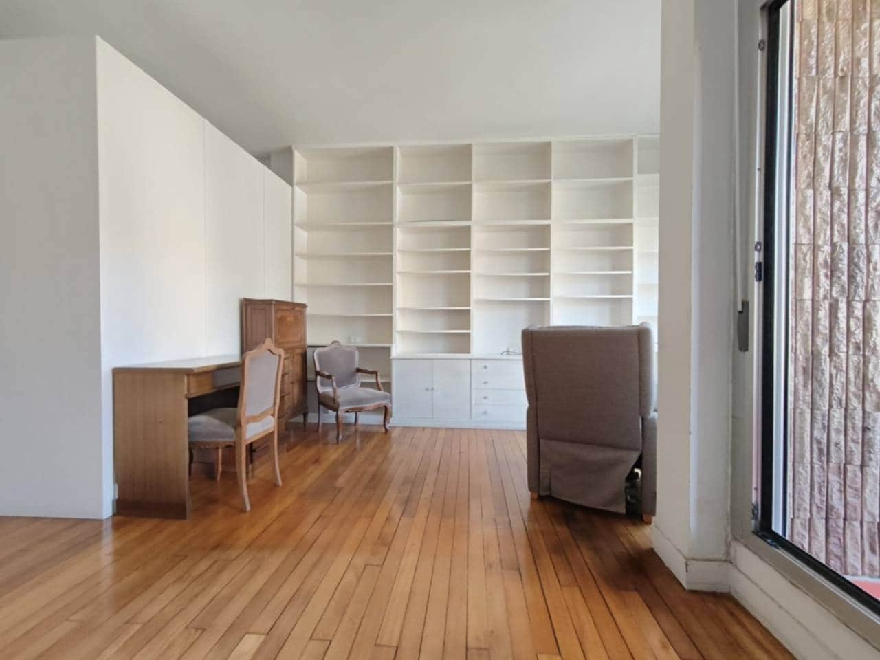 1 quarto Apartamento para venda em Bilbao com garagem - 498 000 € (Ref: 9632927)