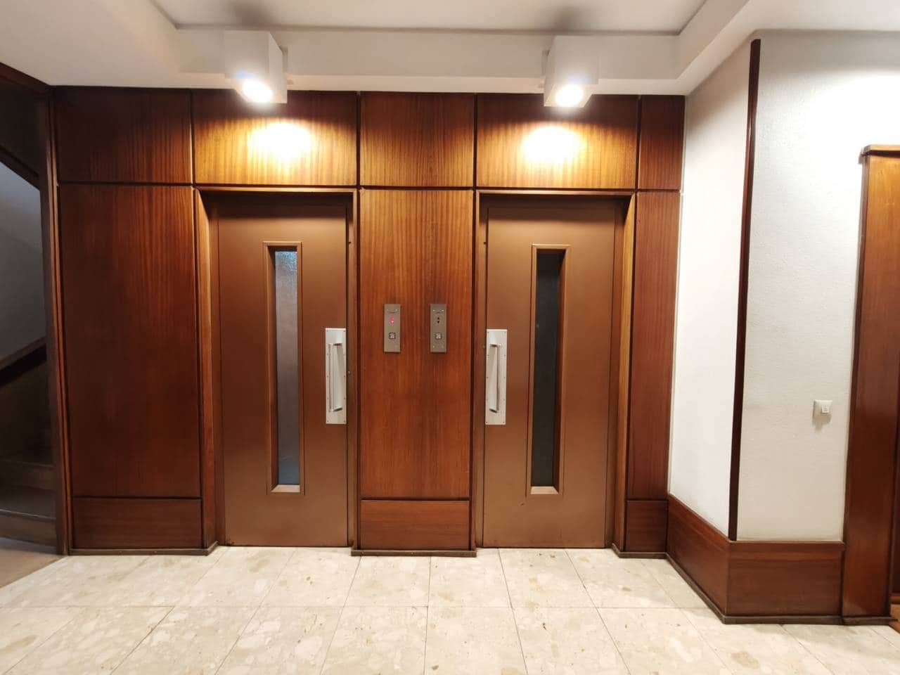 1 quarto Apartamento para venda em Bilbao com garagem - 498 000 € (Ref: 9632927)