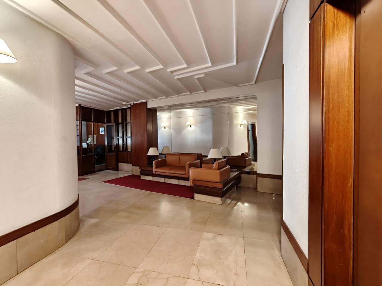 1 quarto Apartamento para venda em Bilbao com garagem - 498 000 € (Ref: 9632927)