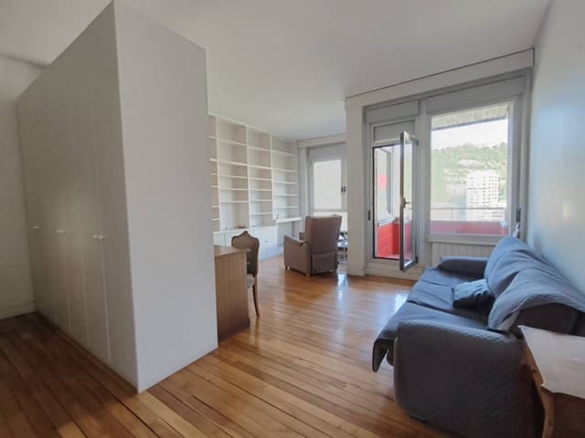 1 quarto Apartamento para venda em Bilbao com garagem - 498 000 € (Ref: 9632927)