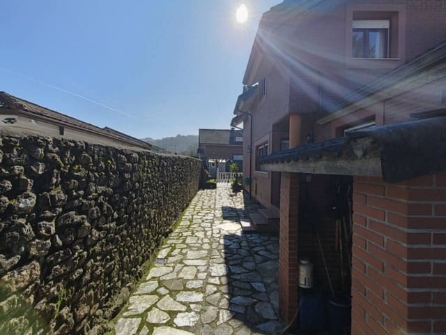 4 soveværelse Villa til salg i Guriezo - € 630.000 (Ref: 9643677)