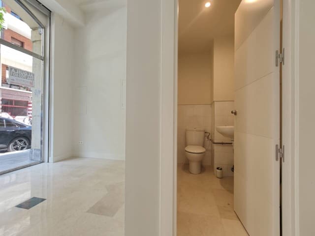 Komercyjne do wynajęcia w Bilbao - 750 € (Ref: 9650713)