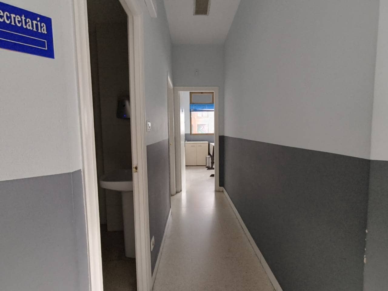 Comercial para arrendar em Bilbao - 1 400 € (Ref: 9650715)