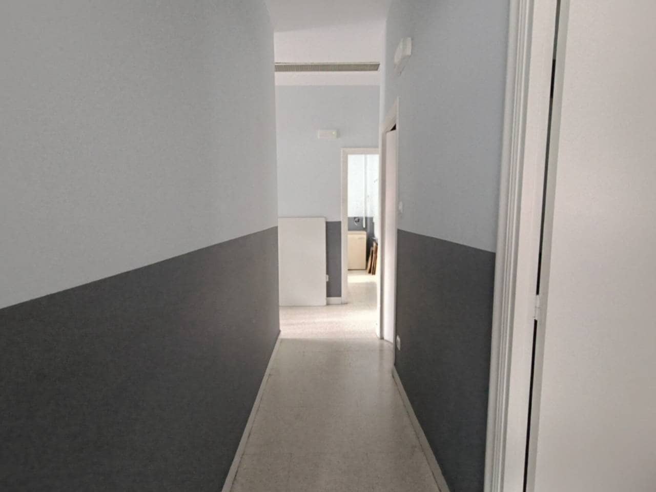 Comercial para arrendar em Bilbao - 1 400 € (Ref: 9650715)