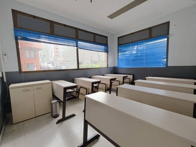 Komercyjne do wynajęcia w Bilbao - 1 400 € (Ref: 9650715)