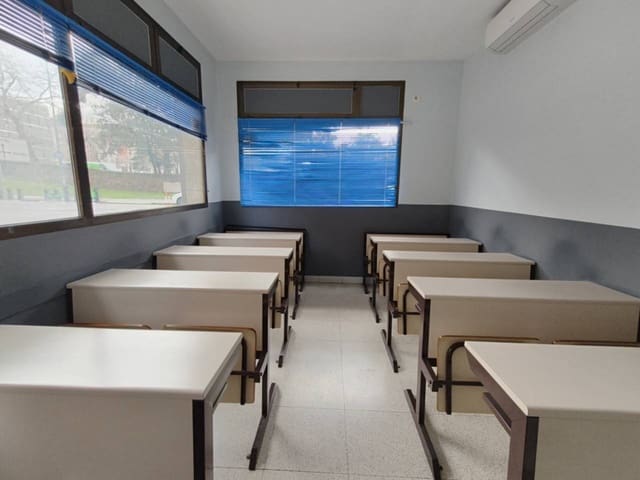 Komercyjne do wynajęcia w Bilbao - 1 400 € (Ref: 9650715)