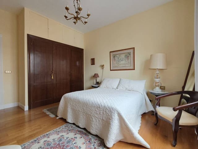4 sovrum Lägenhet till salu i Bilbao med garage - 698 000 € (Ref: 9685641)