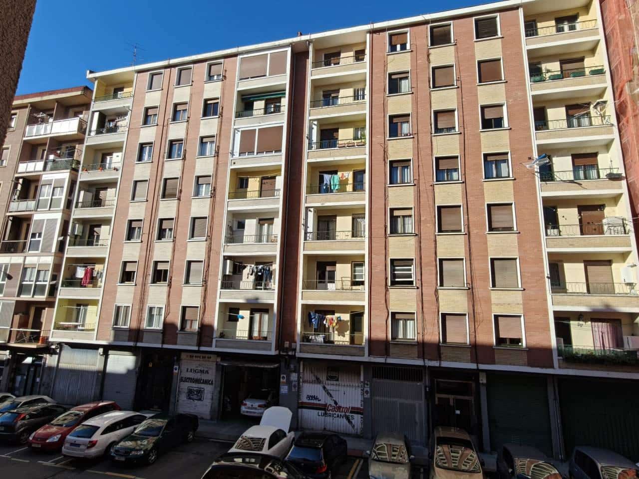 3 soveværelse Lejlighed til salg i Bilbao - € 270.000 (Ref: 9694286)