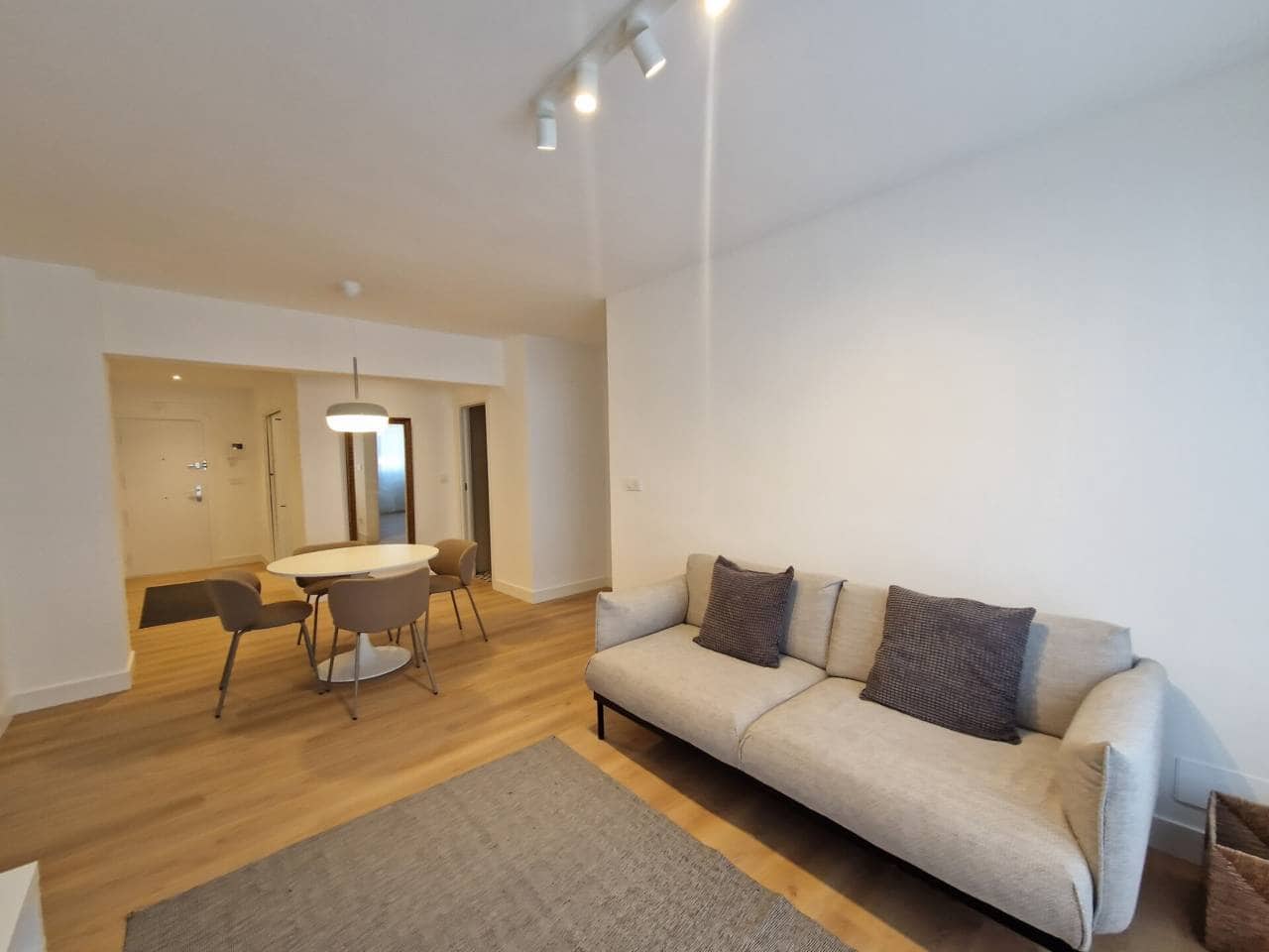 2 bedroom Flat for rent in Basauri - € 990 (Ref: 9714357)