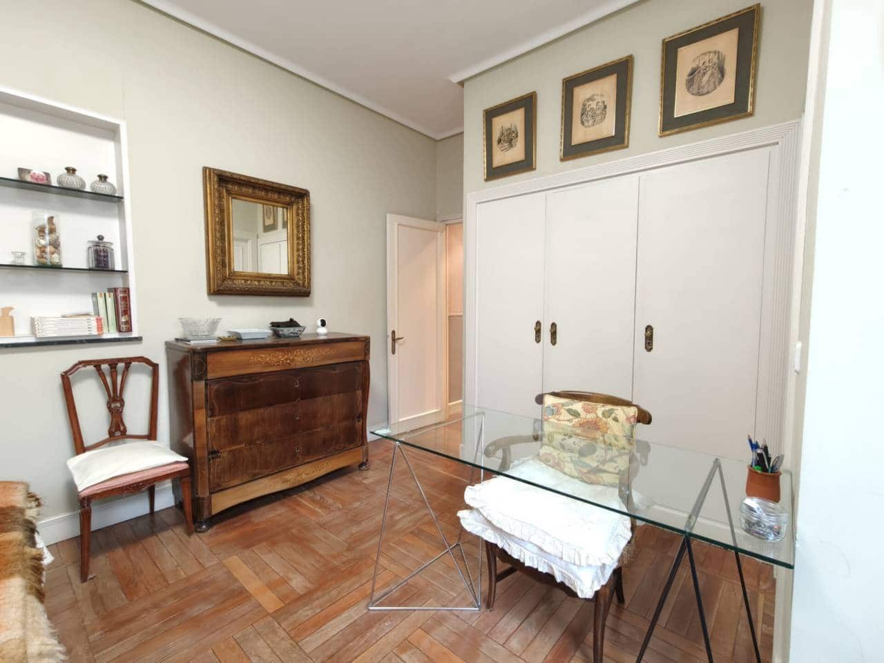 4 bedroom Flat for sale in Bilbao - € 900,000 (Ref: 9734224)