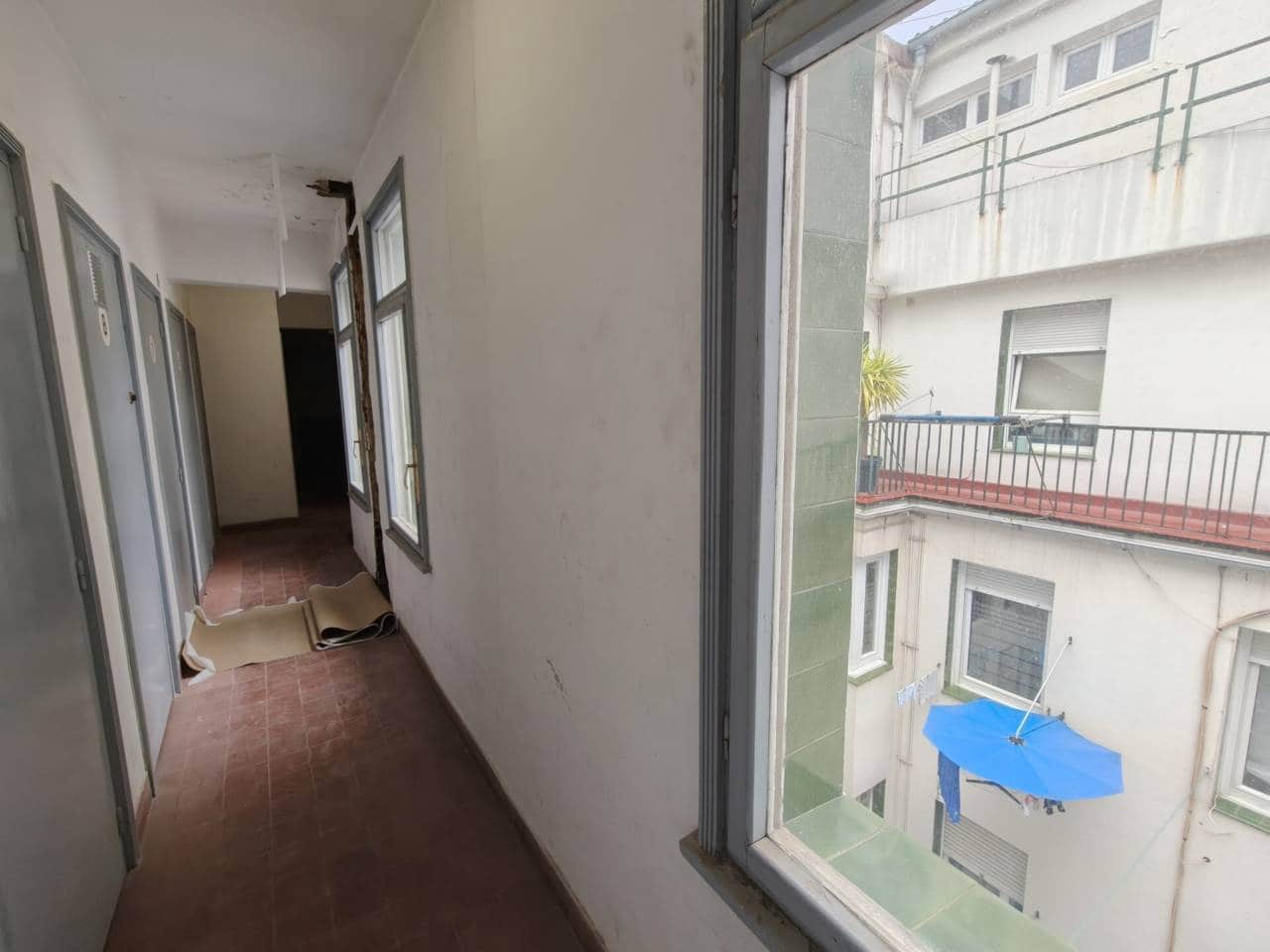 4 bedroom Flat for sale in Bilbao - € 900,000 (Ref: 9734224)