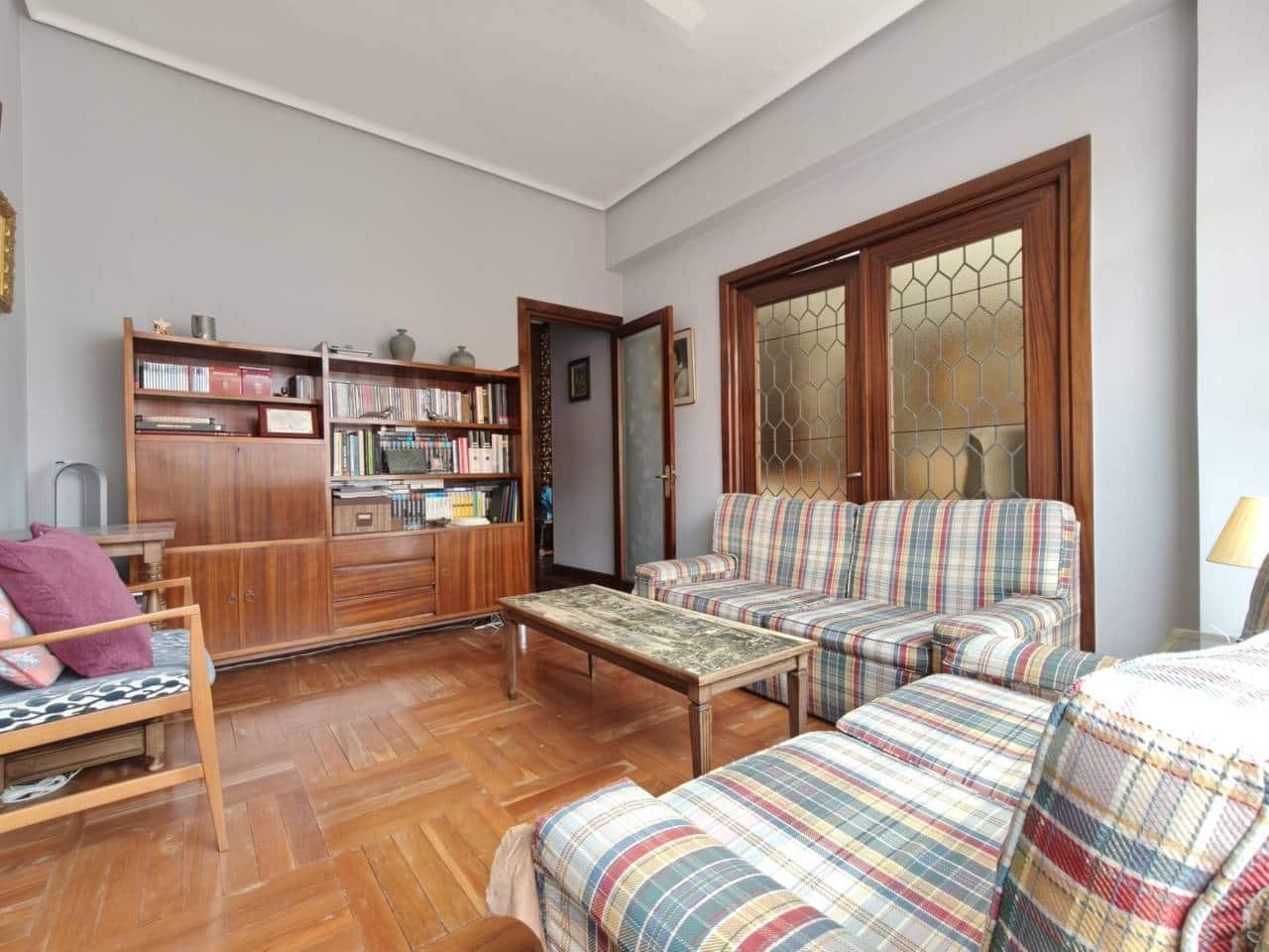 4 bedroom Flat for sale in Bilbao - € 900,000 (Ref: 9734224)