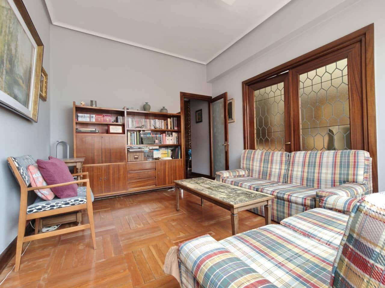 4 bedroom Flat for sale in Bilbao - € 900,000 (Ref: 9734224)