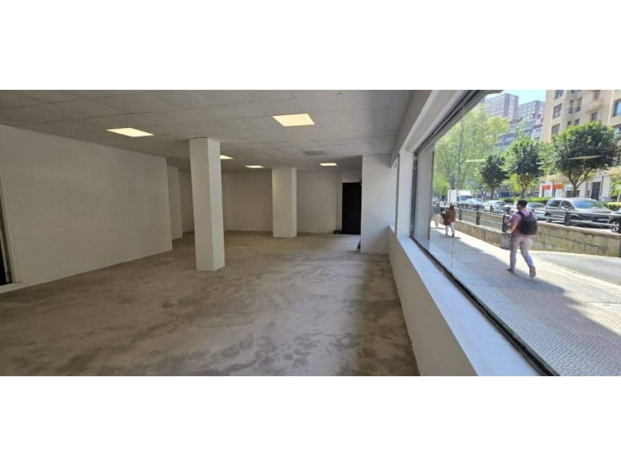 Commercial for rent in Bilbao - € 2,950 (Ref: 9770023)