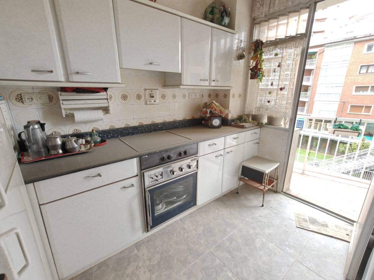 3 soveværelse Lejlighed til salg i Bilbao - € 450.000 (Ref: 9772557)