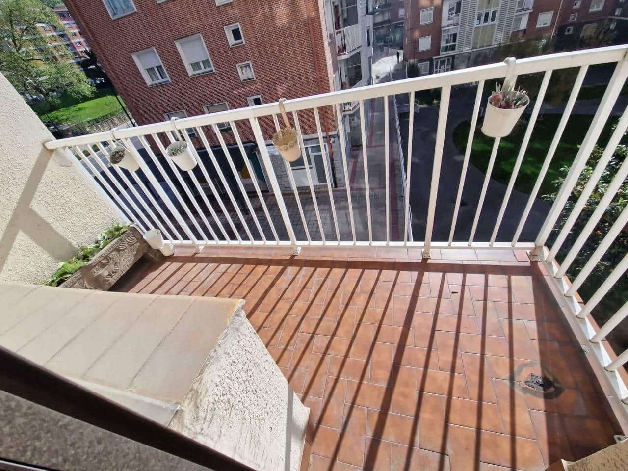 3 soveværelse Lejlighed til salg i Bilbao - € 450.000 (Ref: 9772557)