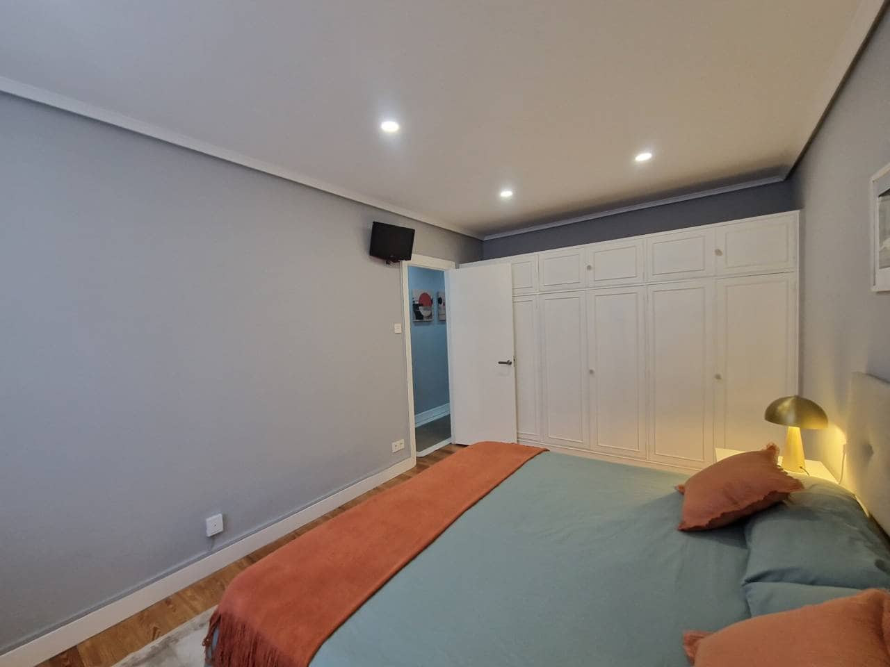 2 quarto Apartamento para arrendar em Bilbao - 1 400 € (Ref: 9789802)