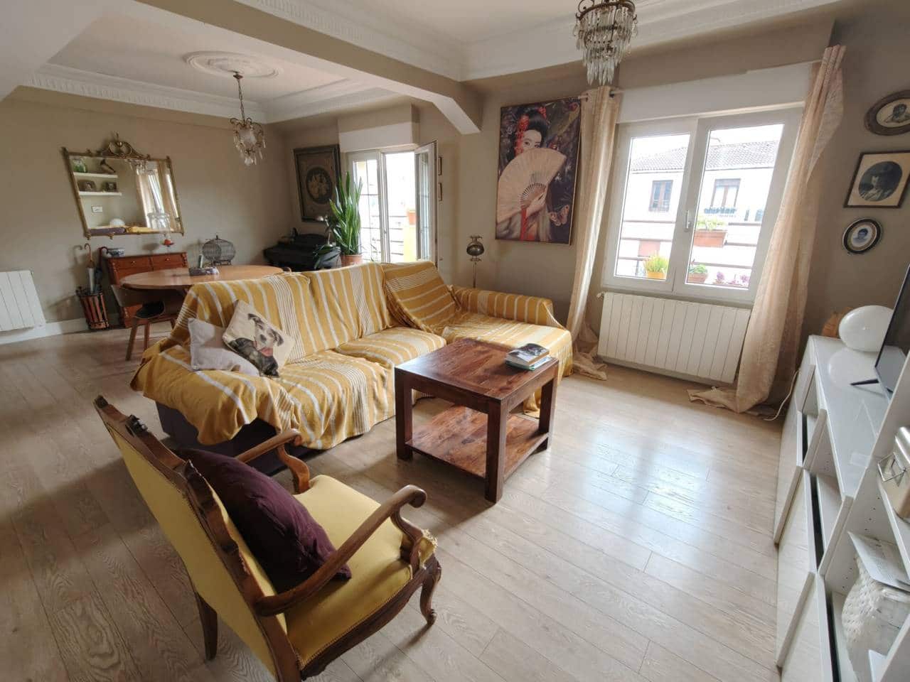 1 bedroom Penthouse for sale in Bilbao with garage - € 355,000 (Ref: 9841959)