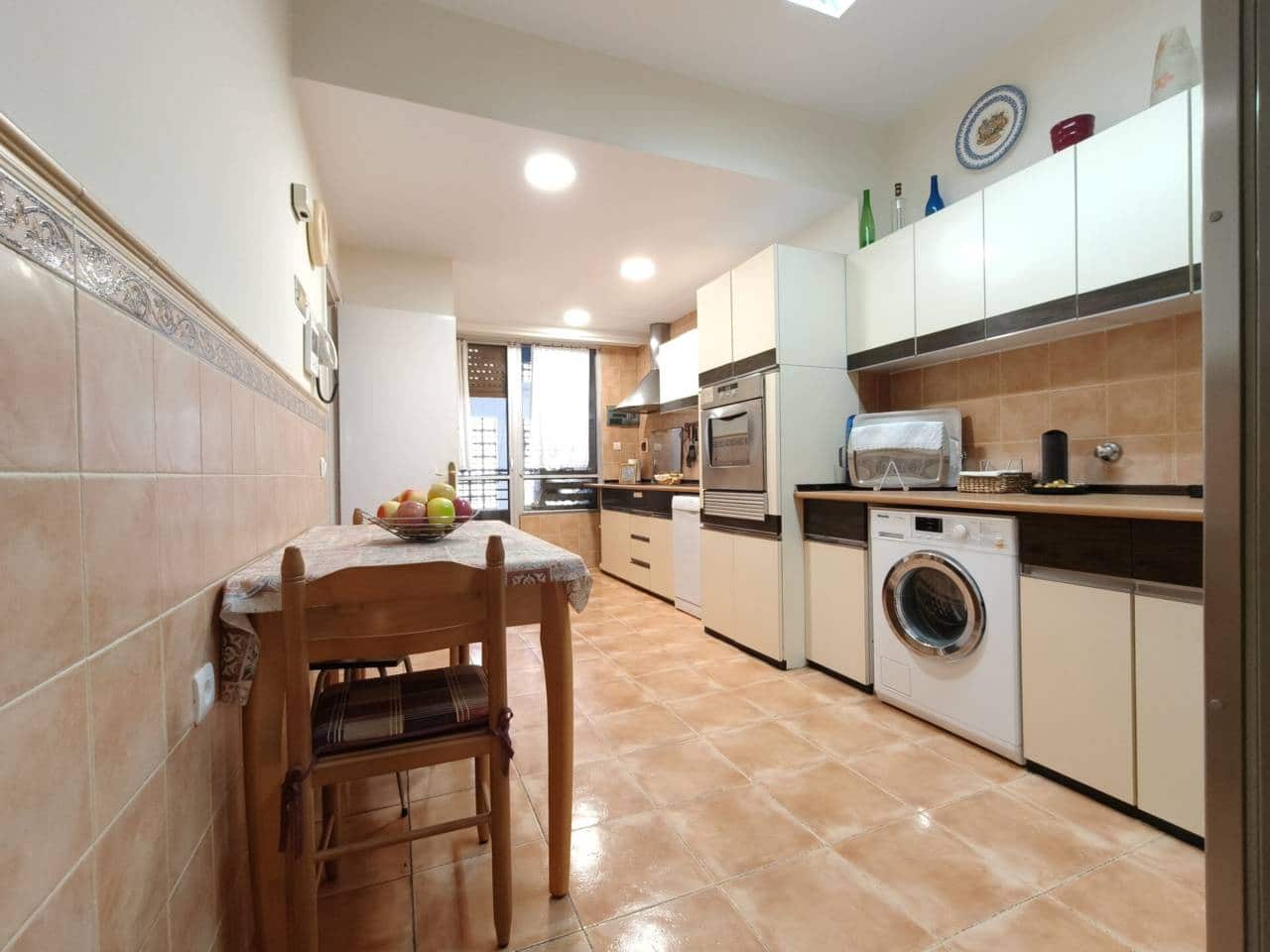 4 soverom Leilighet til salgs i Bilbao med garasje - € 850 000 (Ref: 9921573)