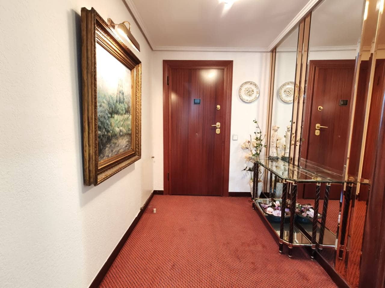 4 soverom Leilighet til salgs i Bilbao med garasje - € 850 000 (Ref: 9921573)