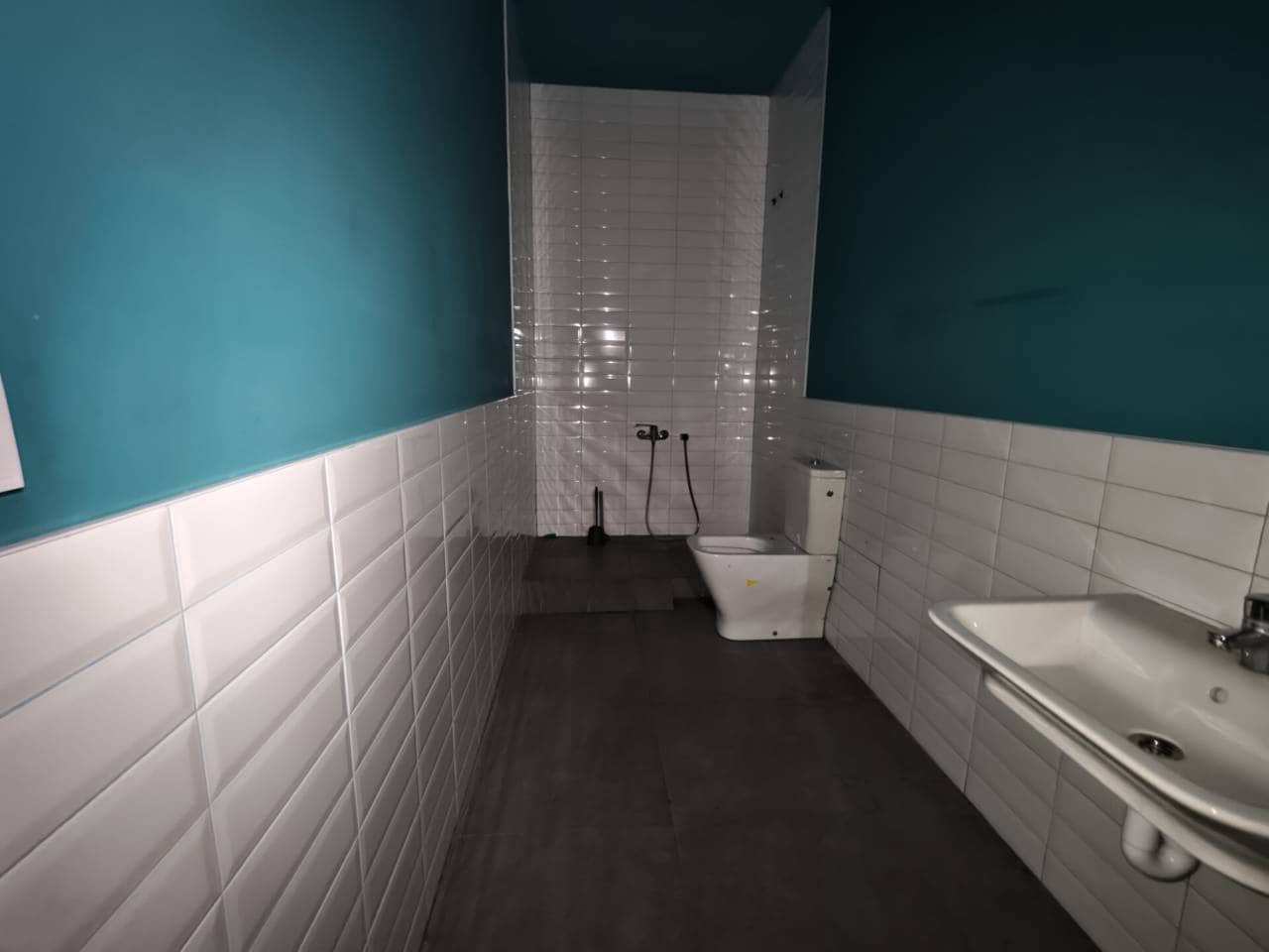 Kommersiell til leie i Bilbao - € 3 000 (Ref: 9926645)