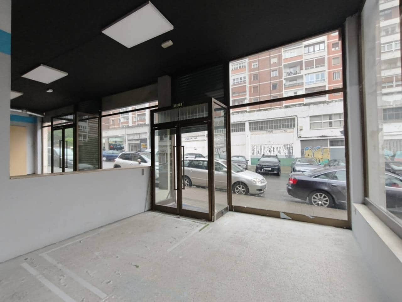 Kommersiell til leie i Bilbao - € 3 000 (Ref: 9926645)