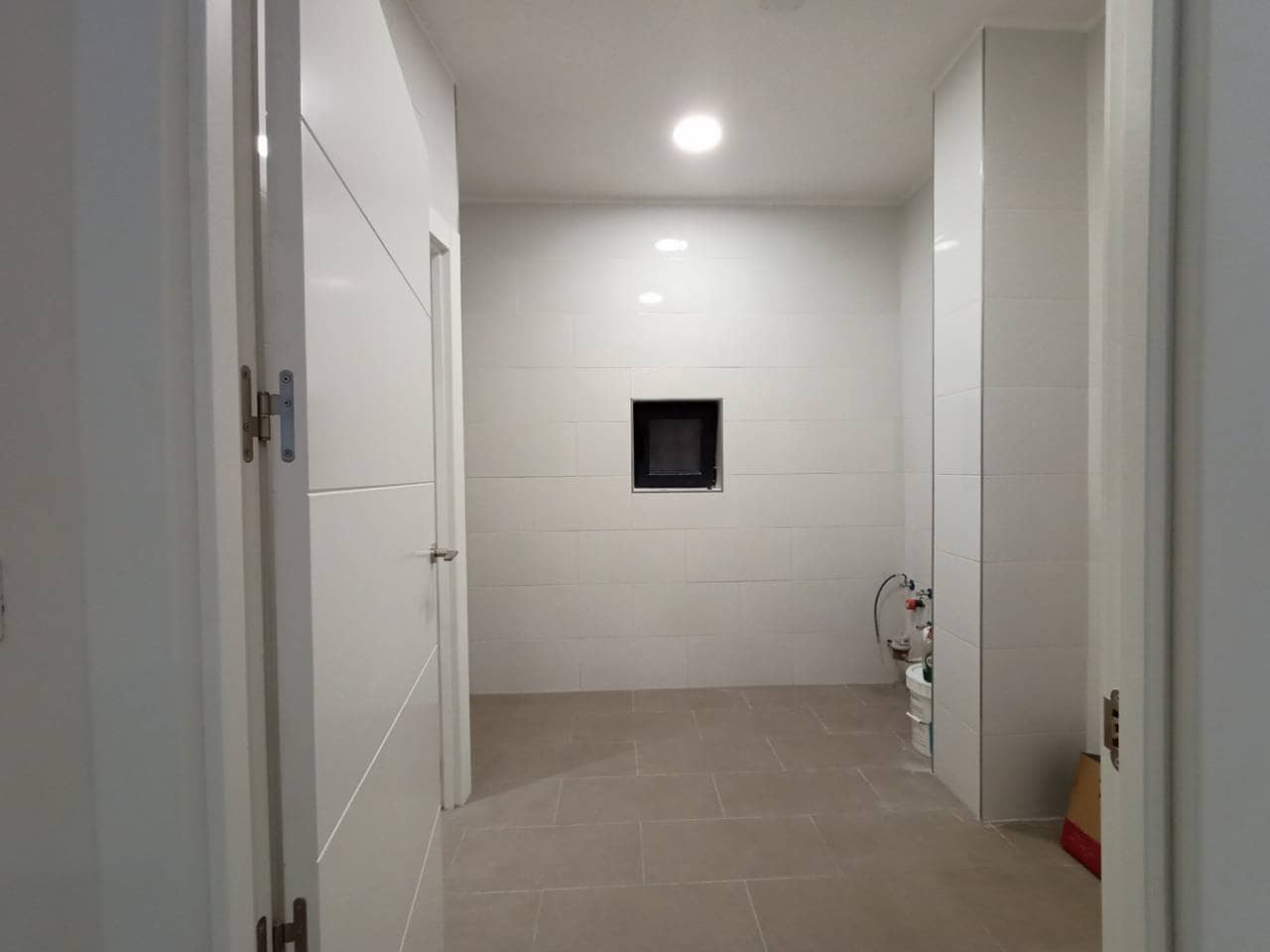 Kommersiell til salgs i Bilbao - € 90 000 (Ref: 9941654)