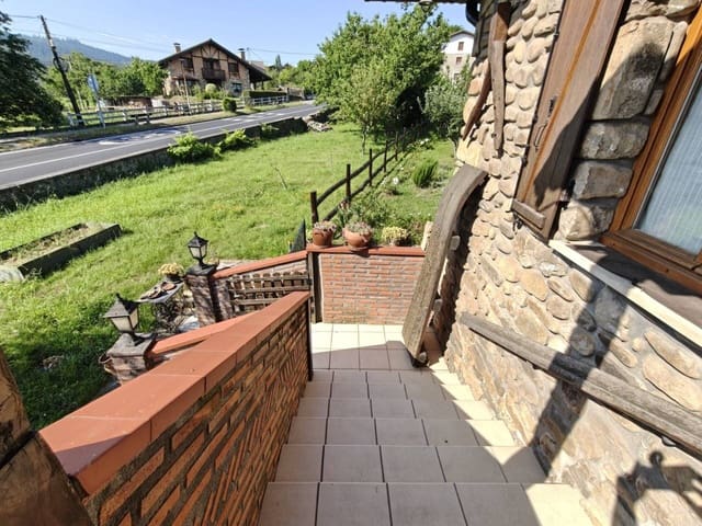Finca/Casa Rural de 3 habitaciones en Arrankudiaga en venta - 370.000 € (Ref: 9944999)