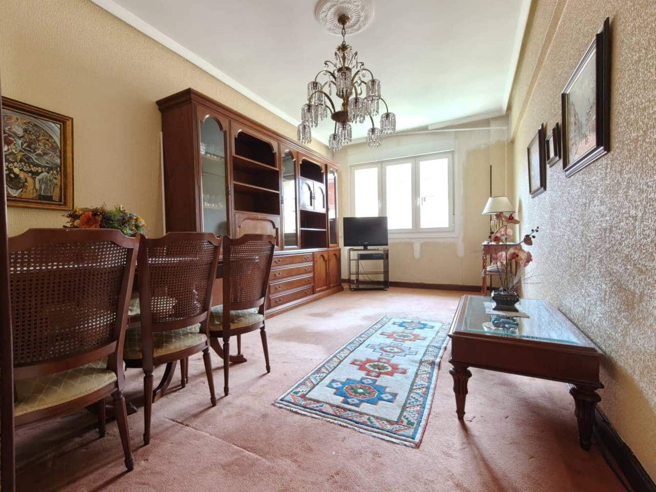 3 slaapkamer Flat te koop in Bilbao - € 450.000 (Ref: 9946906)