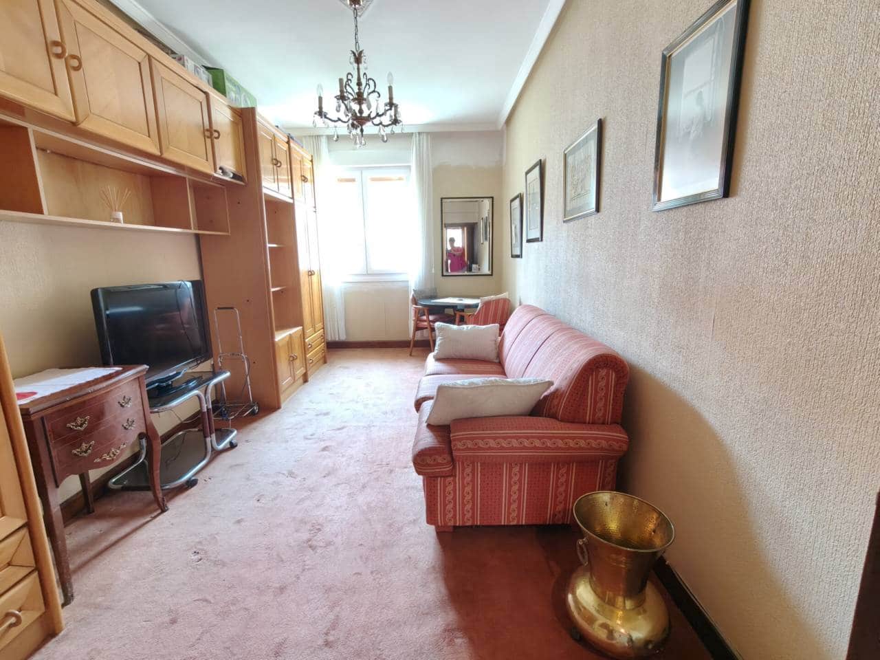 3 slaapkamer Flat te koop in Bilbao - € 450.000 (Ref: 9946906)
