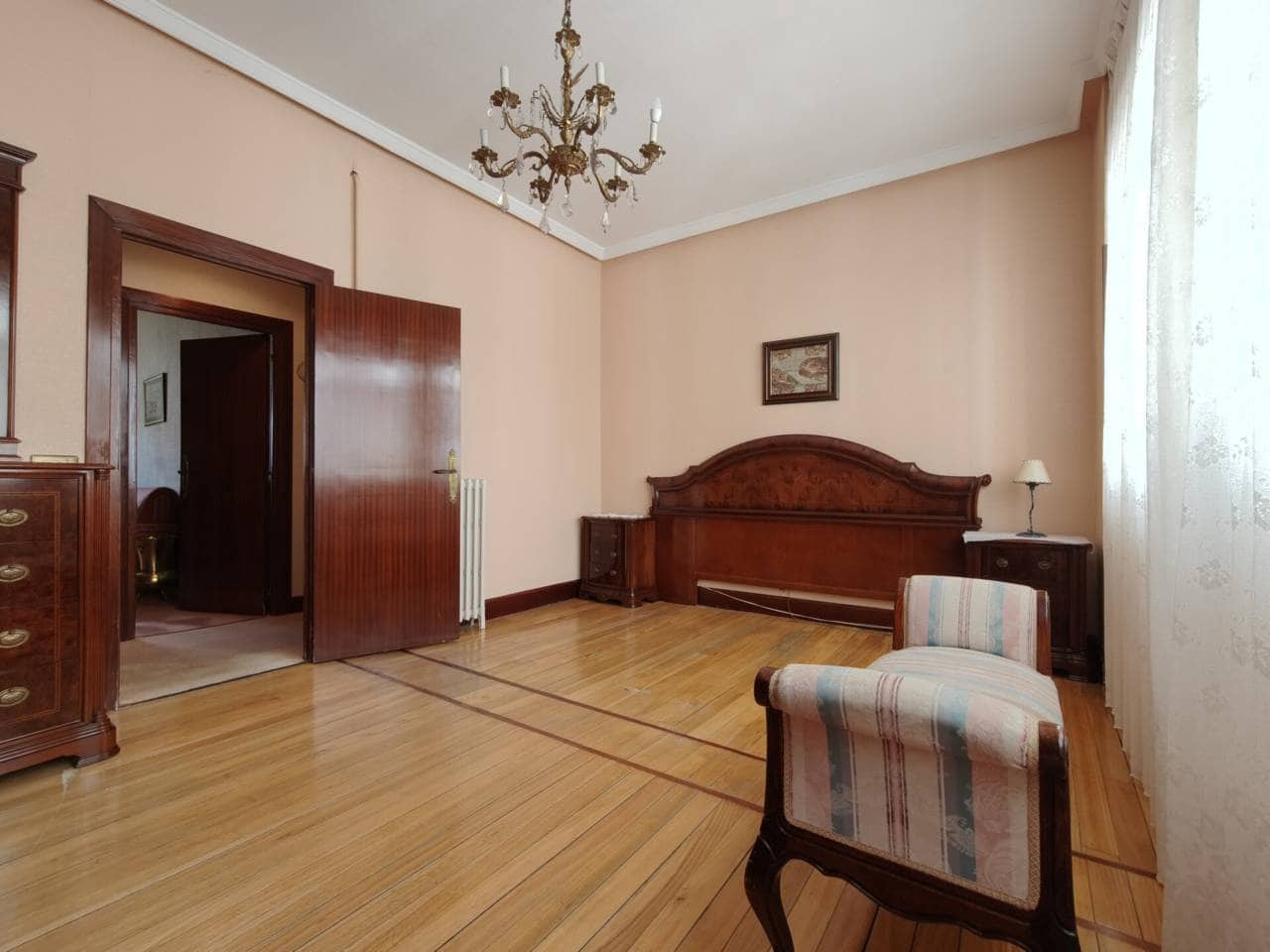 3 slaapkamer Flat te koop in Bilbao - € 450.000 (Ref: 9946906)