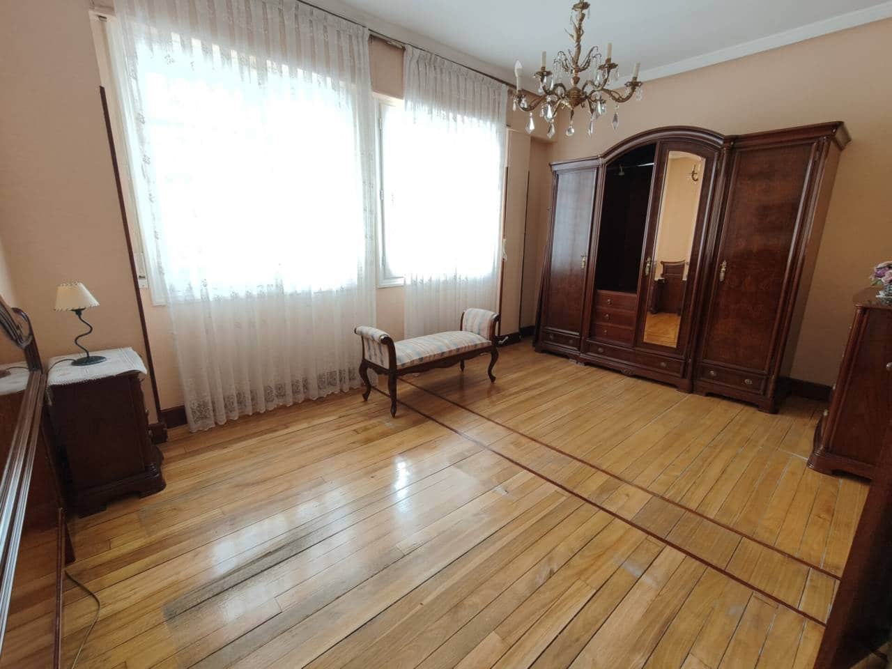 3 slaapkamer Flat te koop in Bilbao - € 450.000 (Ref: 9946906)