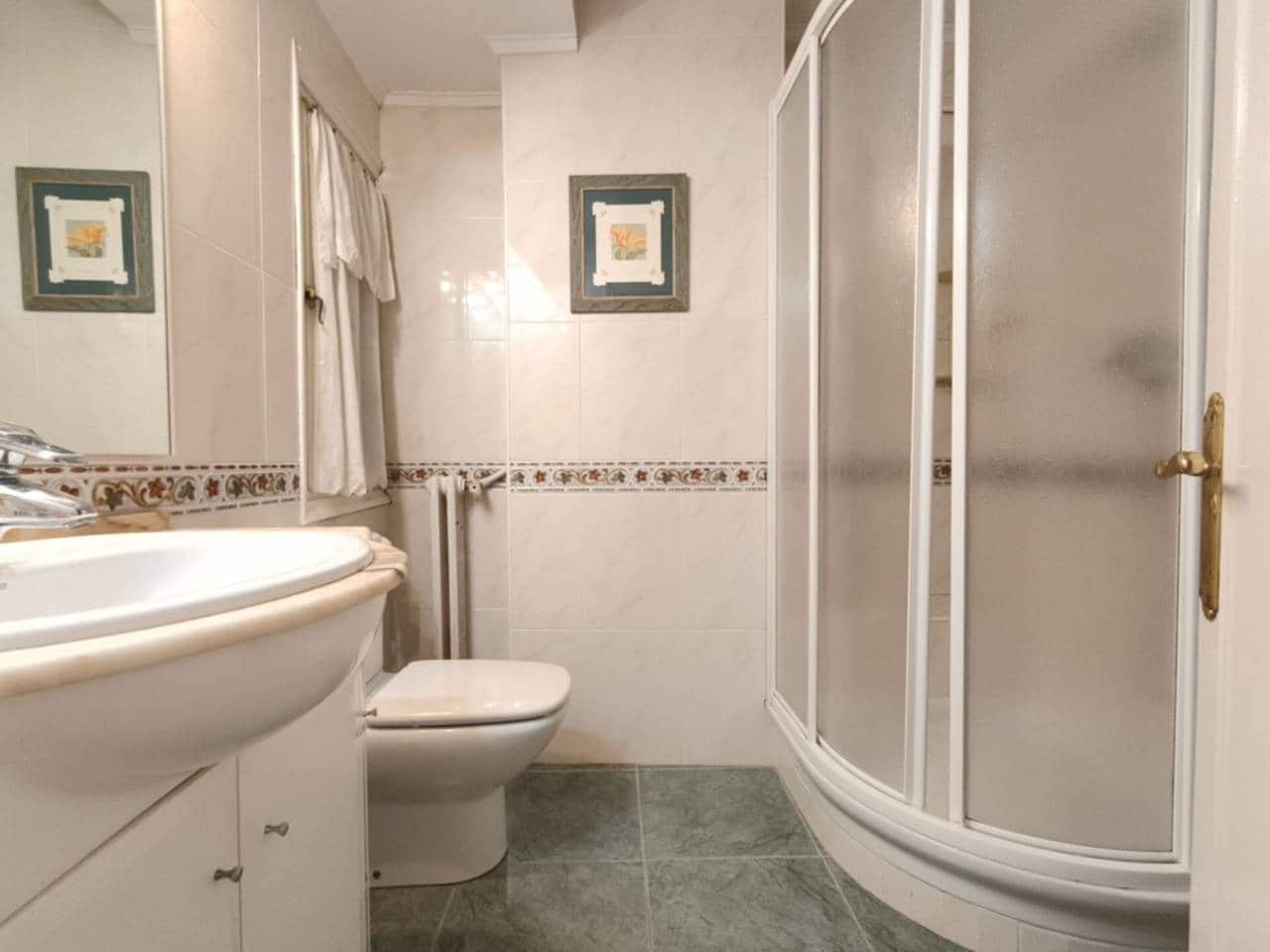 3 slaapkamer Flat te koop in Bilbao - € 450.000 (Ref: 9946906)