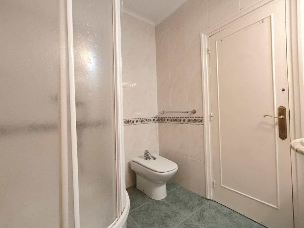 3 slaapkamer Flat te koop in Bilbao - € 450.000 (Ref: 9946906)