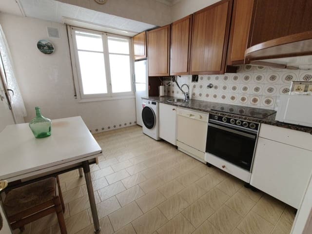 3 soveværelse Lejlighed til salg i Bilbao - € 450.000 (Ref: 9946906)