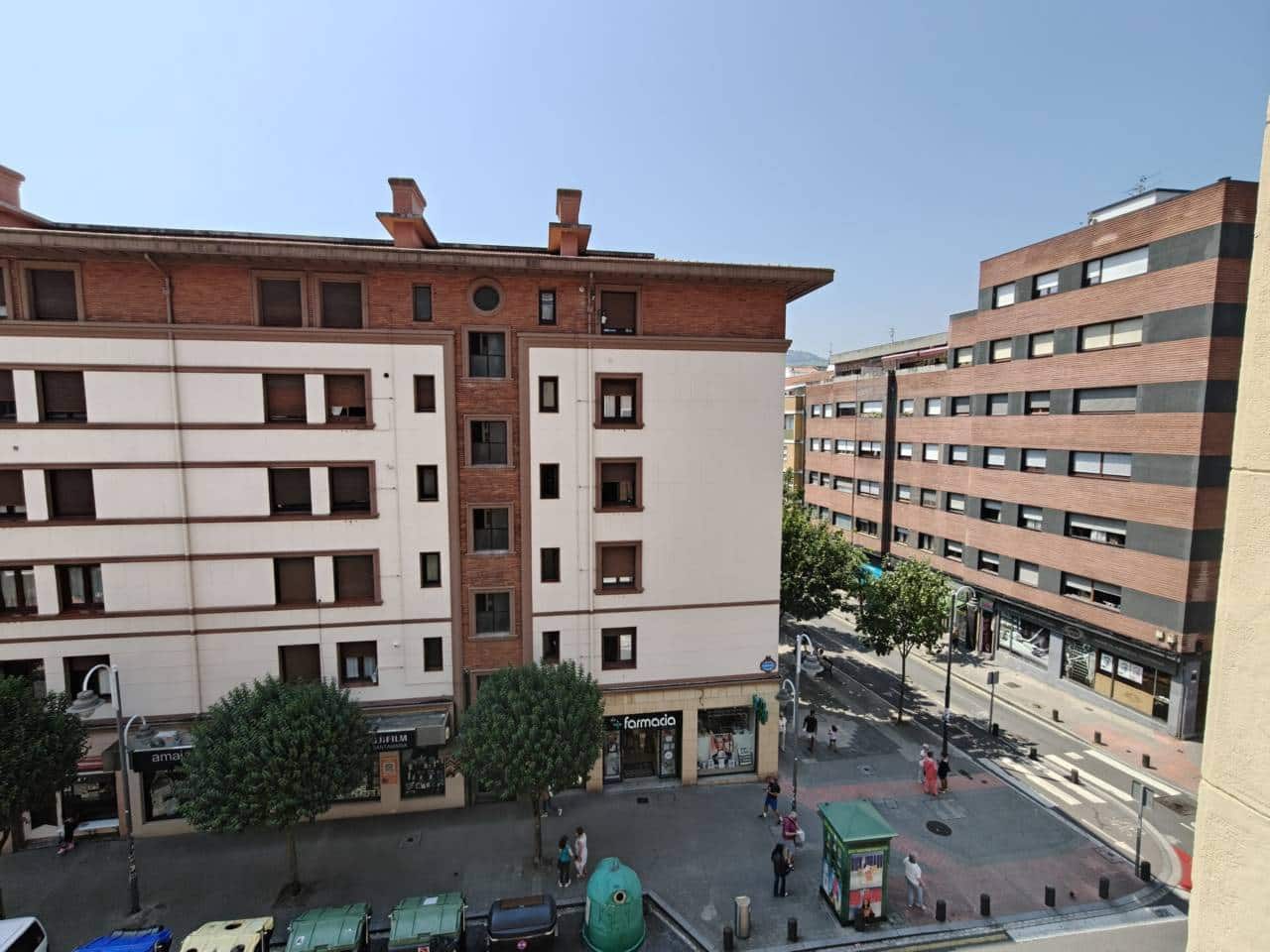 3 slaapkamer Flat te koop in Bilbao - € 450.000 (Ref: 9946906)