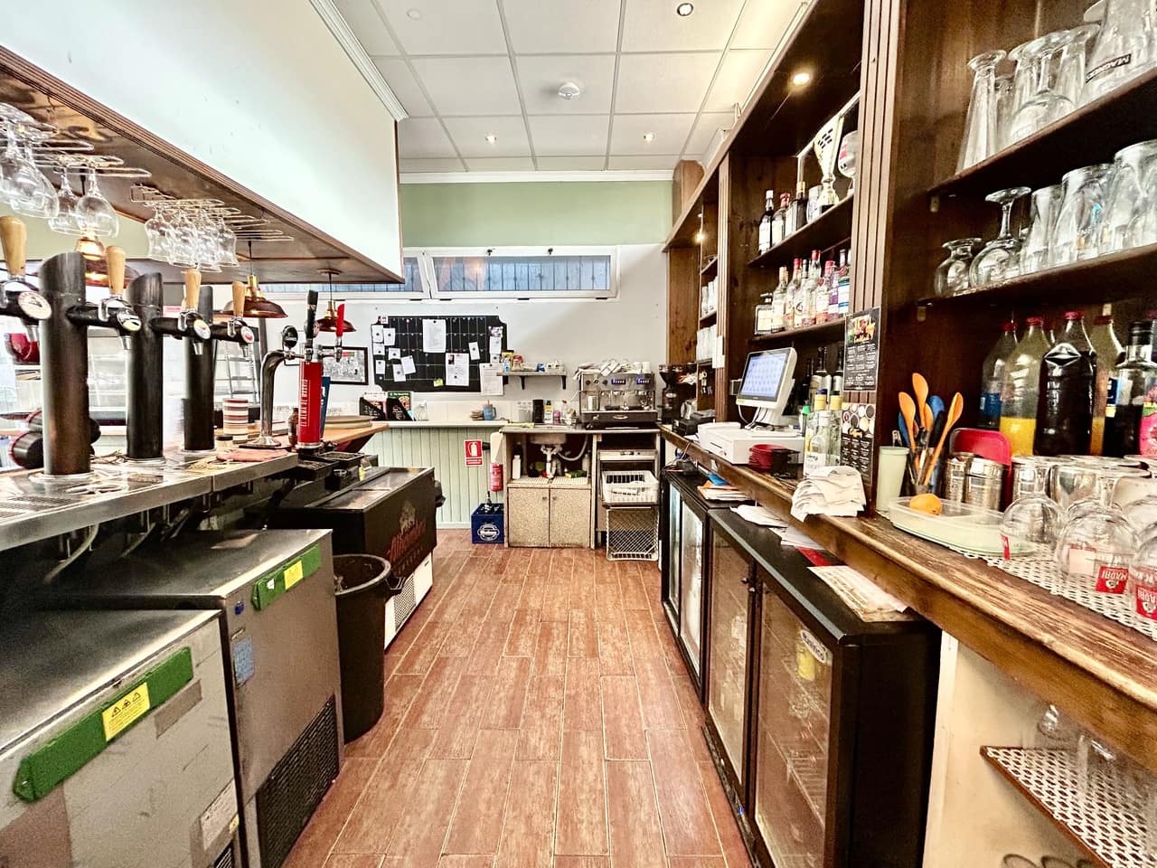 Kommersiell till salu i Villamartin med garage - 180 000 € (Ref: 10002593)