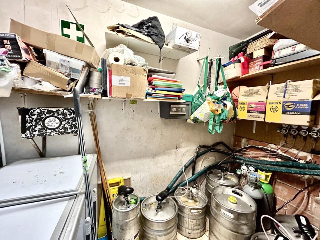 Kommersiell till salu i Villamartin med garage - 180 000 € (Ref: 10002593)