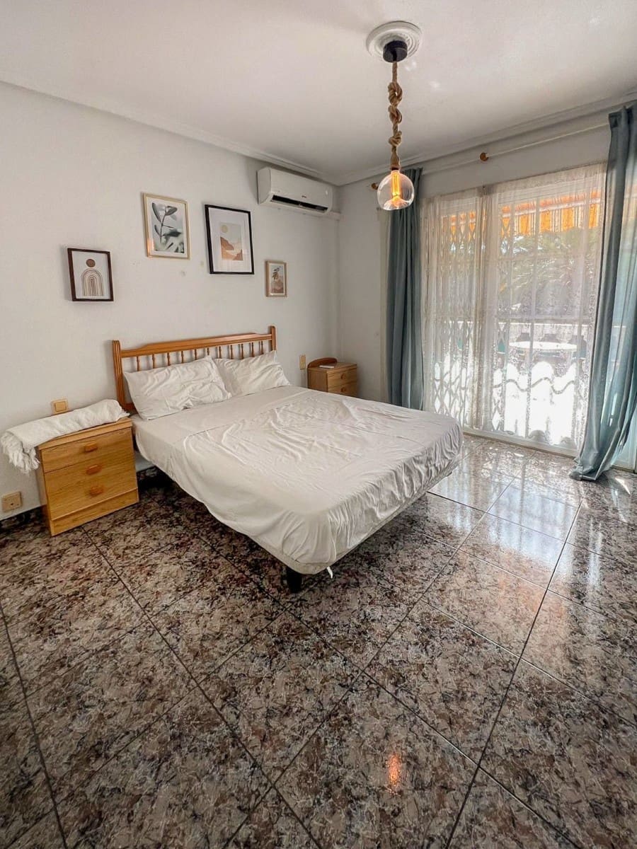 3 soveværelse Byhus til salg i Los Altos med swimmingpool - € 199.900 (Ref: 10002599)