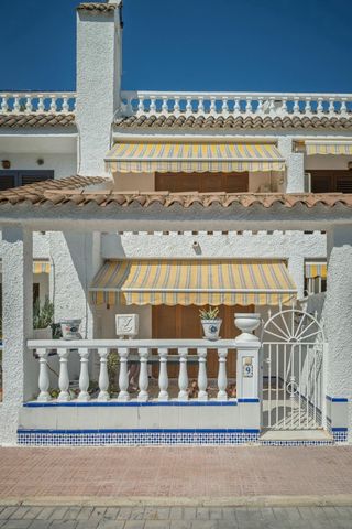 3 quarto Casa em Banda para venda em Los Altos com piscina - 199 900 € (Ref: 10002599)