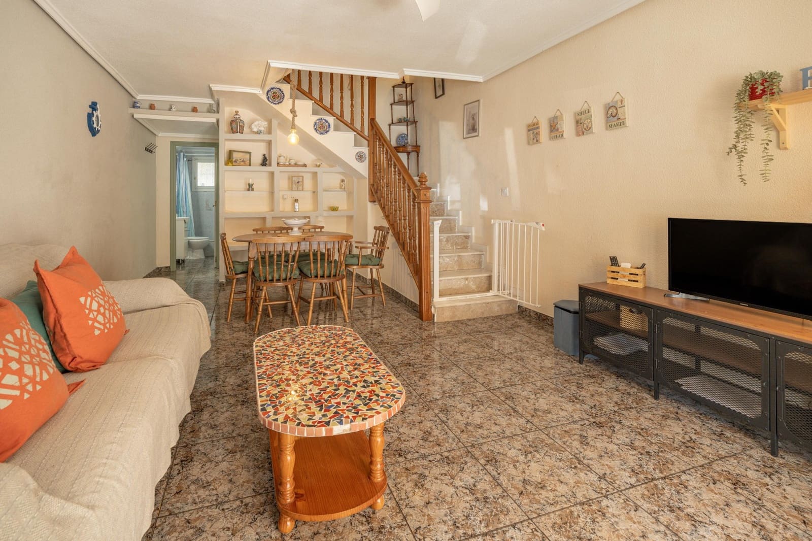 3 soveværelse Byhus til salg i Los Altos med swimmingpool - € 199.900 (Ref: 10002599)