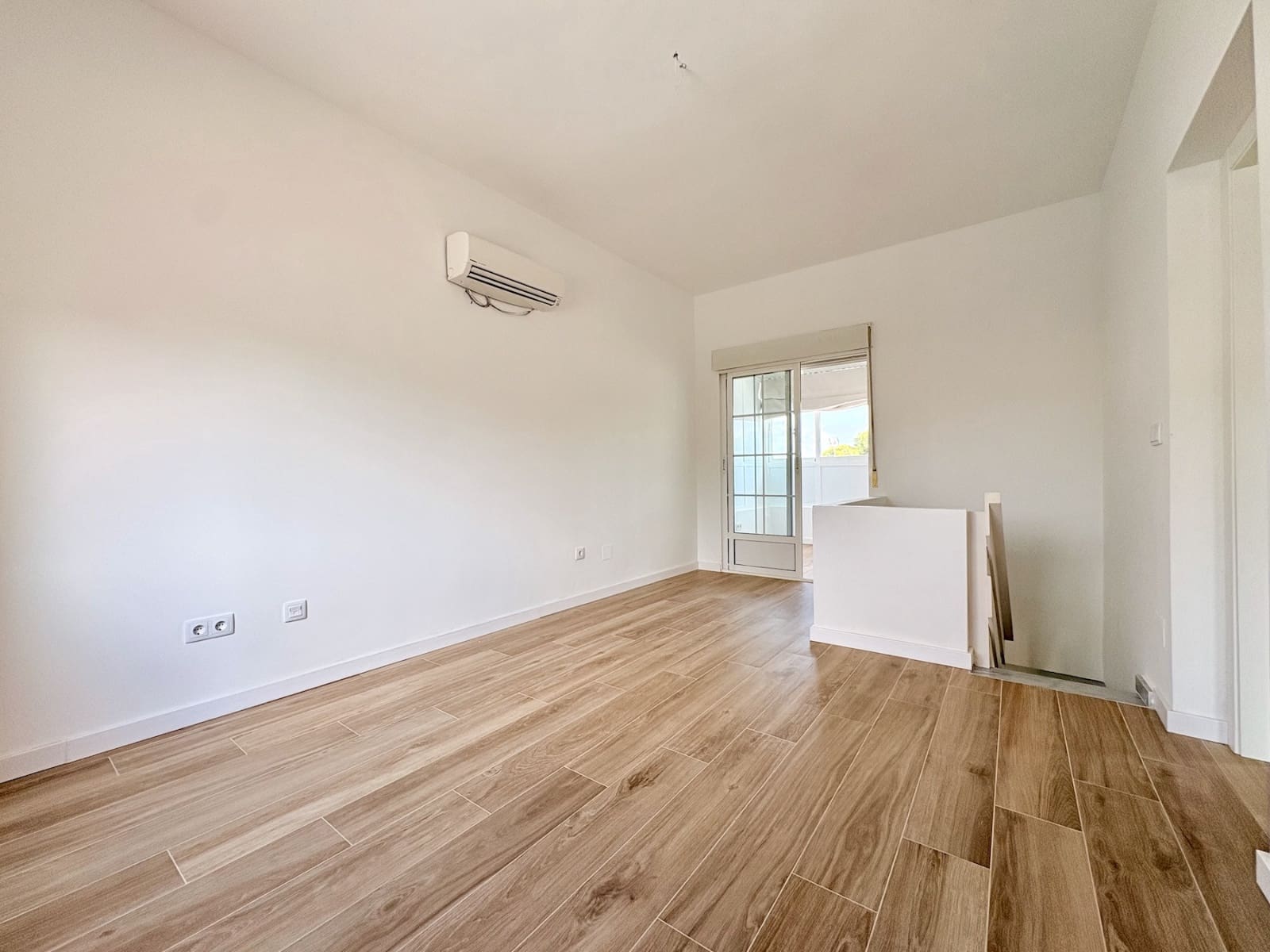 4 Zimmer Villa zu verkaufen in Los Balcones mit Pool - 270.000 € (Ref: 10003548)