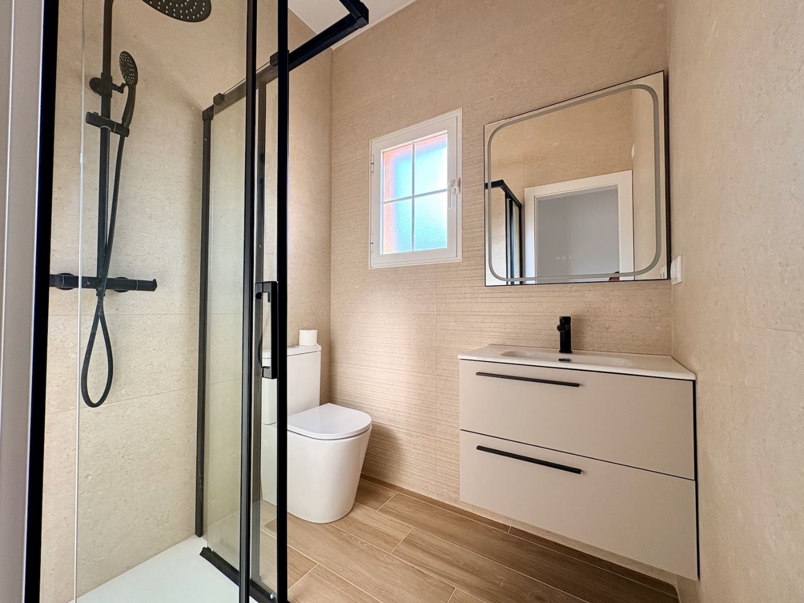 4 Zimmer Villa zu verkaufen in Los Balcones mit Pool - 270.000 € (Ref: 10003548)