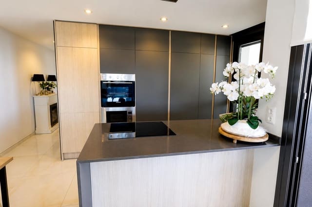 3 sovrum Lägenhet till salu i Punta Prima, Orihuela med pool - 485 000 € (Ref: 10008317)