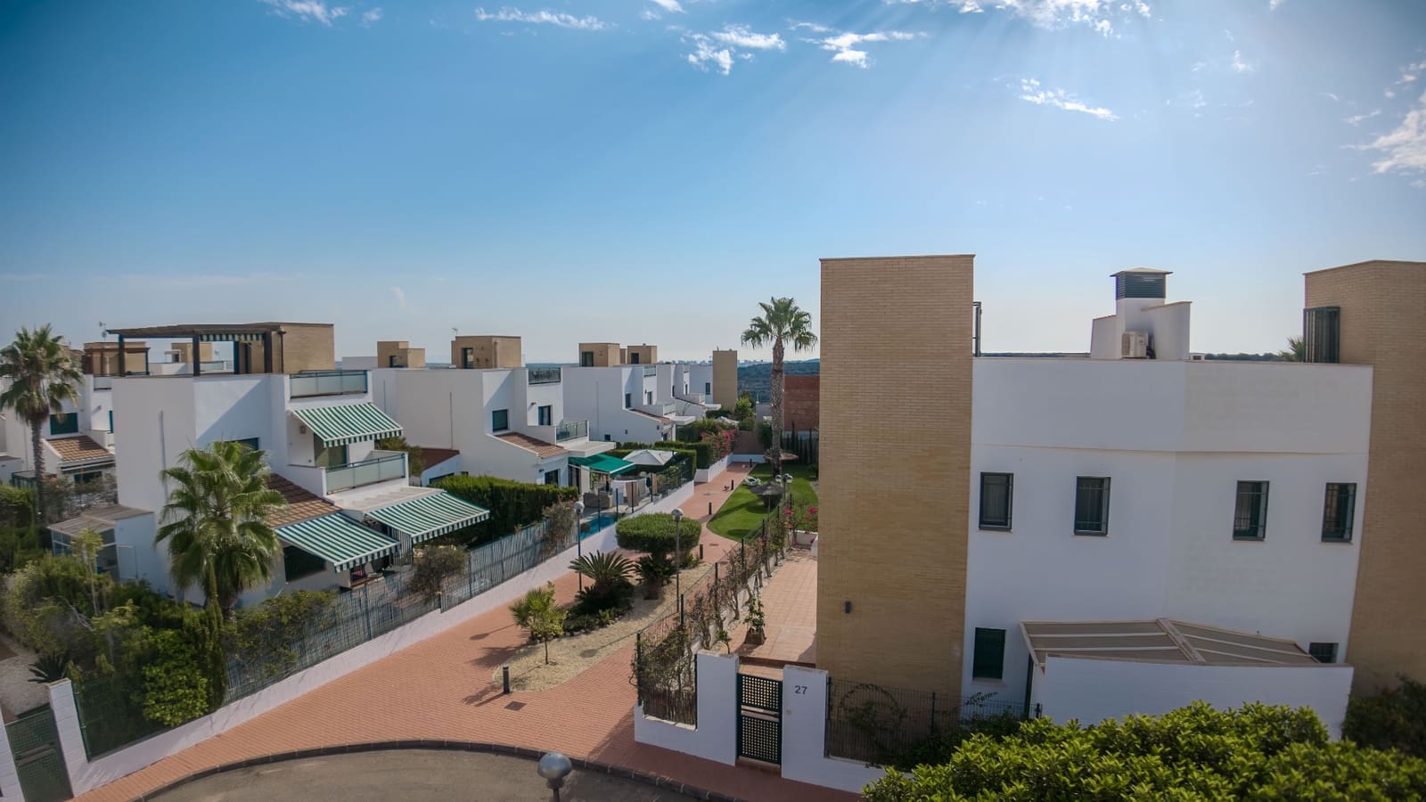 3 slaapkamer Halfvrijstaande villa te koop in La Marquesa met zwembad - € 299.000 (Ref: 10016685)