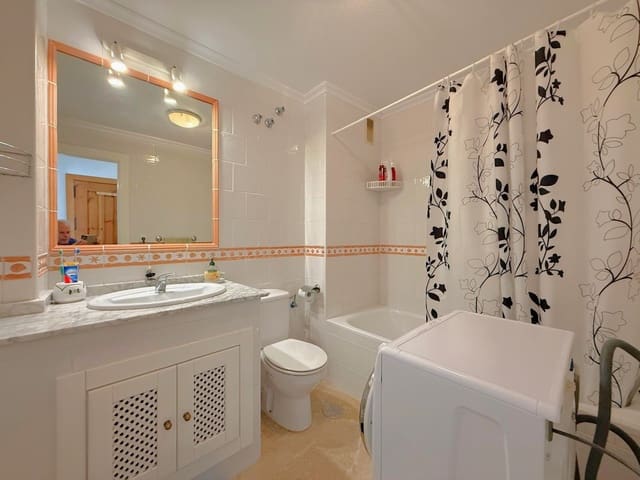 2 soveværelse Lejlighed til salg i Villamartin, Orihuela med swimmingpool - € 209.900 (Ref: 10018213)